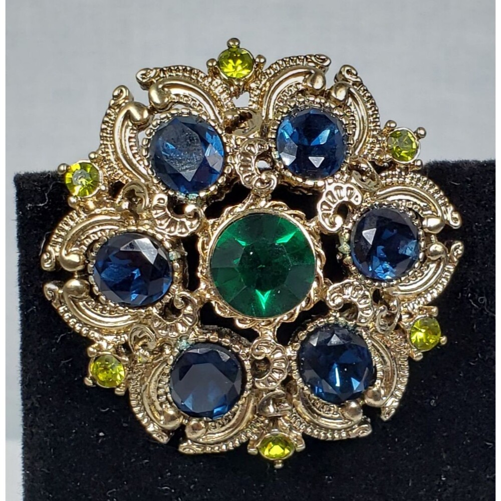 VTG Seqin Brand Dome Brooch Faceted Rhinestones Green Blue Gold Tone Open Work - Picture 6 of 16